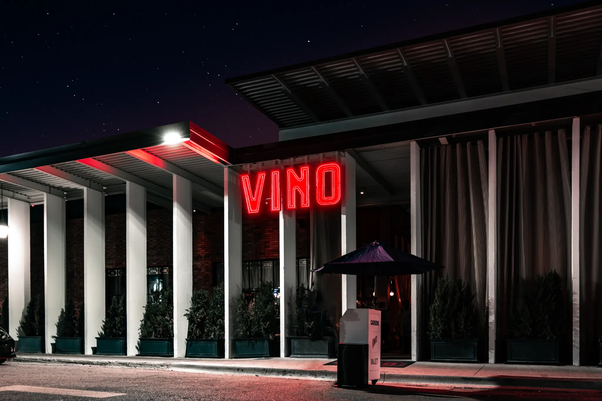 Vino — Exterior